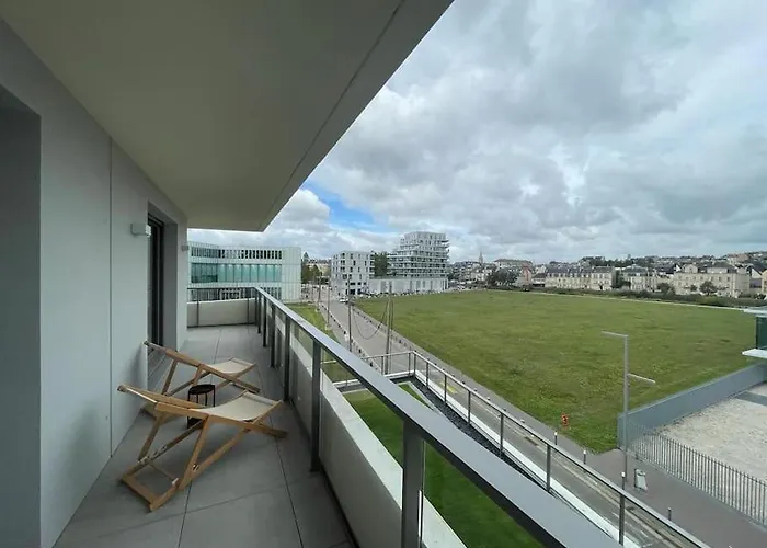 Presqu'ile, Neuf Avec Balcon, Salle De Gym Et Parking *
