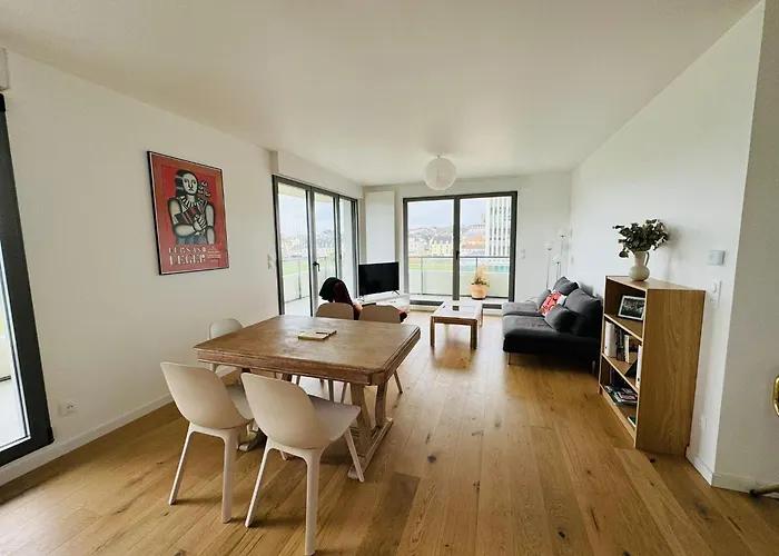 Presqu'ile, Neuf Avec Balcon, Salle De Gym Et Parking Daire