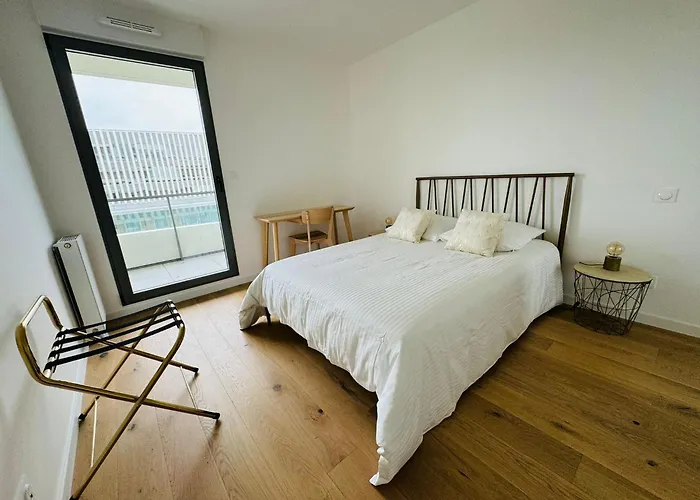 Presqu'ile, Neuf Avec Balcon, Salle De Gym Et Parking 아파트 캉